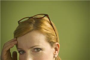 Eye laser surgery risks should be taken into account before any decision on having the treatment is made